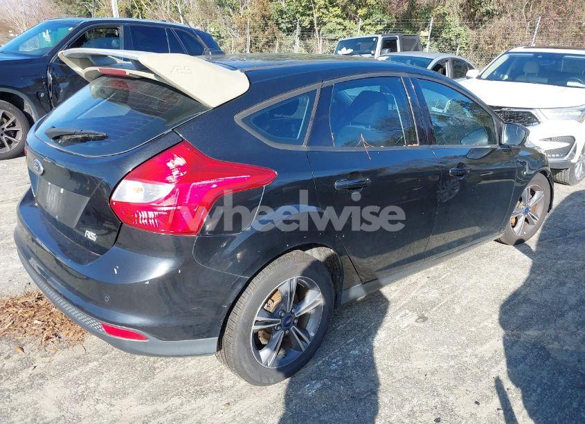 Photo 4 of 2014 Ford Focus SE (VIN 1FADP3K27EL416670)