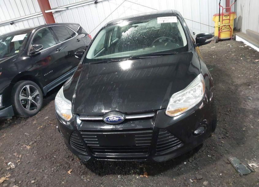 Photo 12 of 2014 Ford Focus SE (VIN 1FADP3K27EL458448)