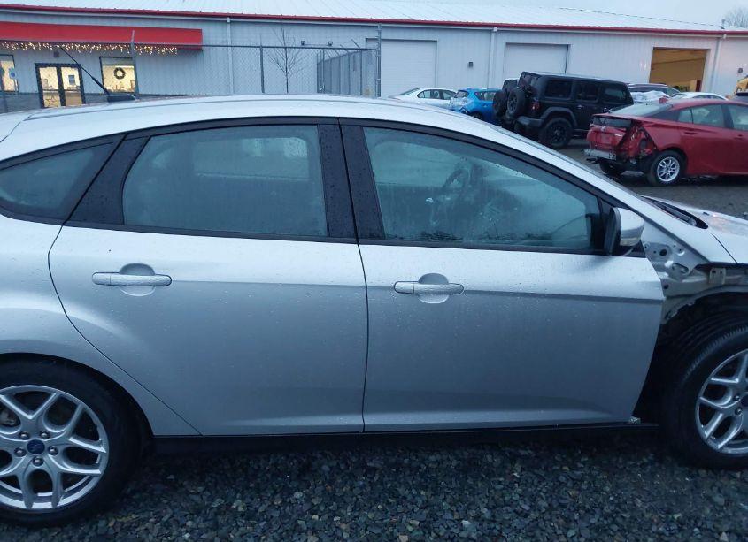 Photo 14 of 2015 Ford Focus SE (VIN 1FADP3K27FL318921)