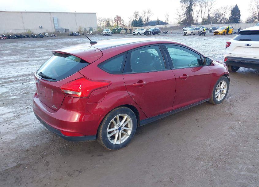 Photo 4 of 2015 Ford Focus SE (VIN 1FADP3K27FL374308)