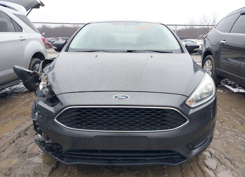 Photo 12 of 2015 Ford Focus SE (VIN 1FADP3K27FL381369)
