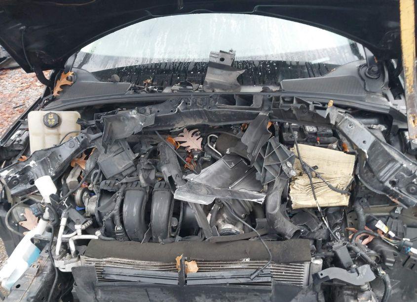 Photo 10 of 2015 Ford Focus SE (VIN 1FADP3K27FL381453)