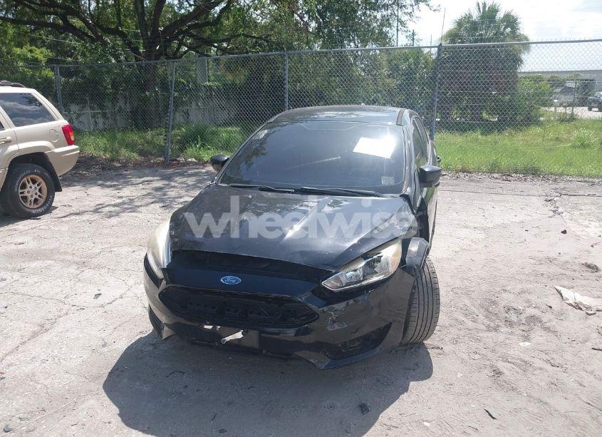 Photo 6 of 2016 Ford Focus SE (VIN 1FADP3K27GL213748)