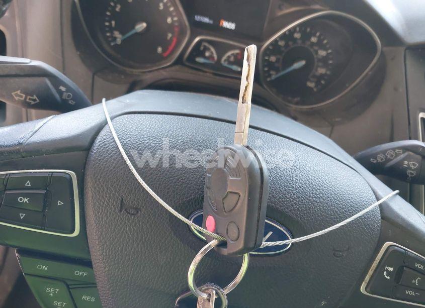 Photo 11 of 2016 Ford Focus SE (VIN 1FADP3K27GL222353)