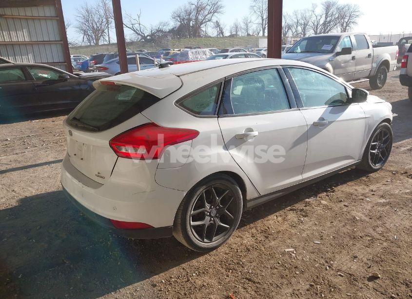 Photo 4 of 2016 Ford Focus SE (VIN 1FADP3K27GL222353)