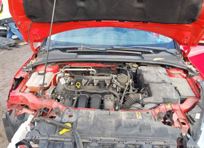 Photo 10 of 2016 Ford Focus SE (VIN 1FADP3K27GL255692)