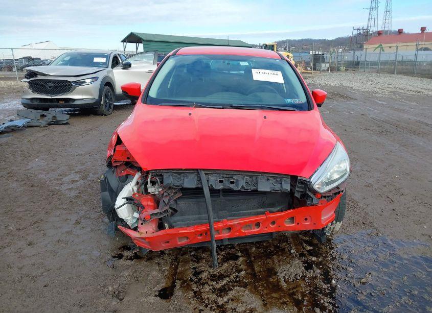 Photo 6 of 2016 Ford Focus SE (VIN 1FADP3K27GL255692)