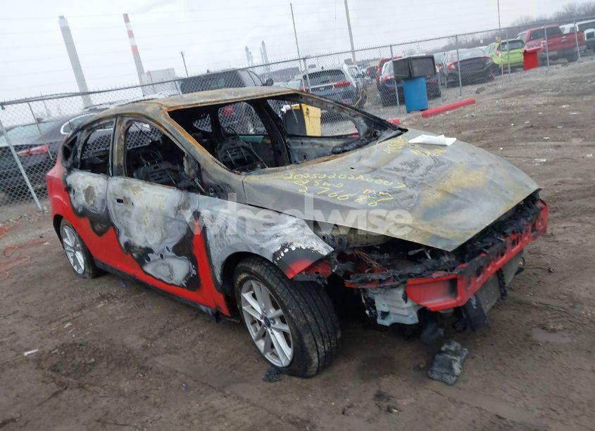 2016 Ford Focus SE (VIN 1FADP3K27GL276686) main photo