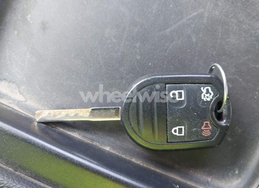 Photo 11 of 2016 Ford Focus SE (VIN 1FADP3K27GL276686)