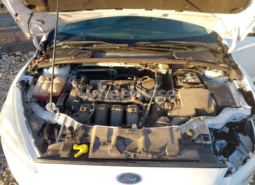 Photo 10 of 2016 Ford Focus SE (VIN 1FADP3K27GL291415)