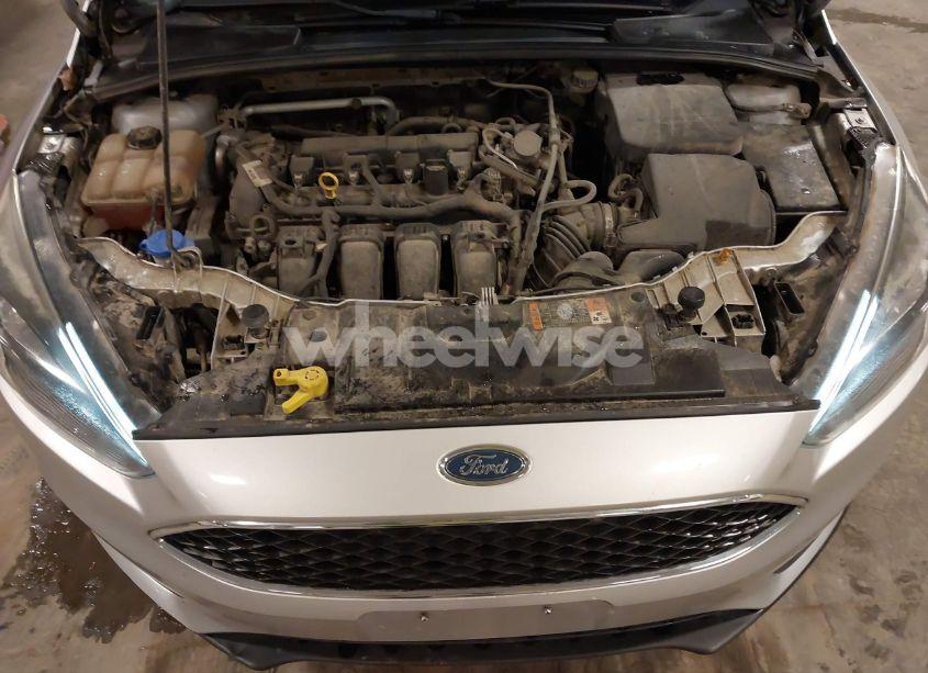 Photo 10 of 2016 Ford Focus SE (VIN 1FADP3K27GL326003)