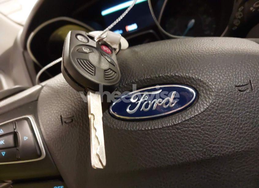 Photo 11 of 2016 Ford Focus SE (VIN 1FADP3K27GL326003)