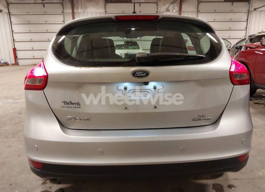 Photo 16 of 2016 Ford Focus SE (VIN 1FADP3K27GL326003)