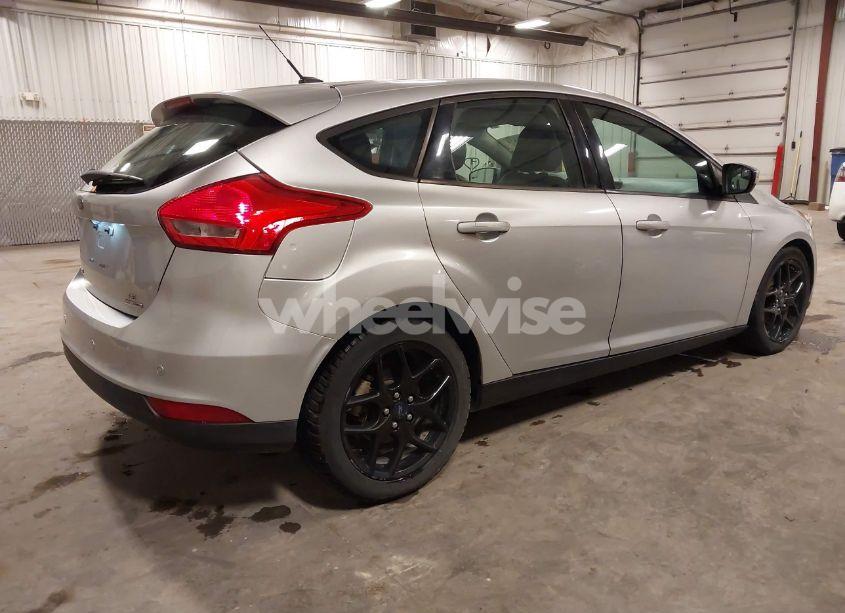 Photo 4 of 2016 Ford Focus SE (VIN 1FADP3K27GL326003)