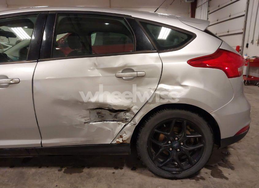 Photo 6 of 2016 Ford Focus SE (VIN 1FADP3K27GL326003)