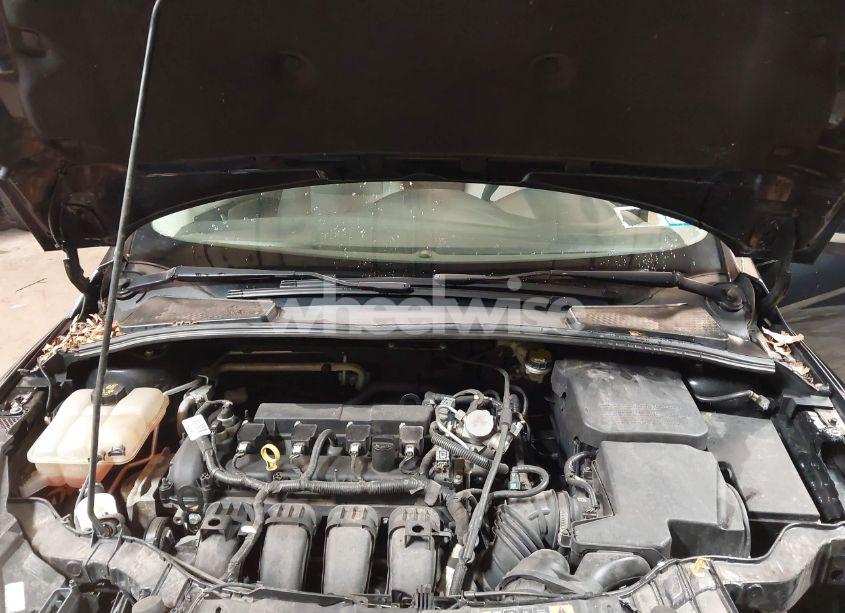 Photo 10 of 2016 Ford Focus SE (VIN 1FADP3K27GL360894)