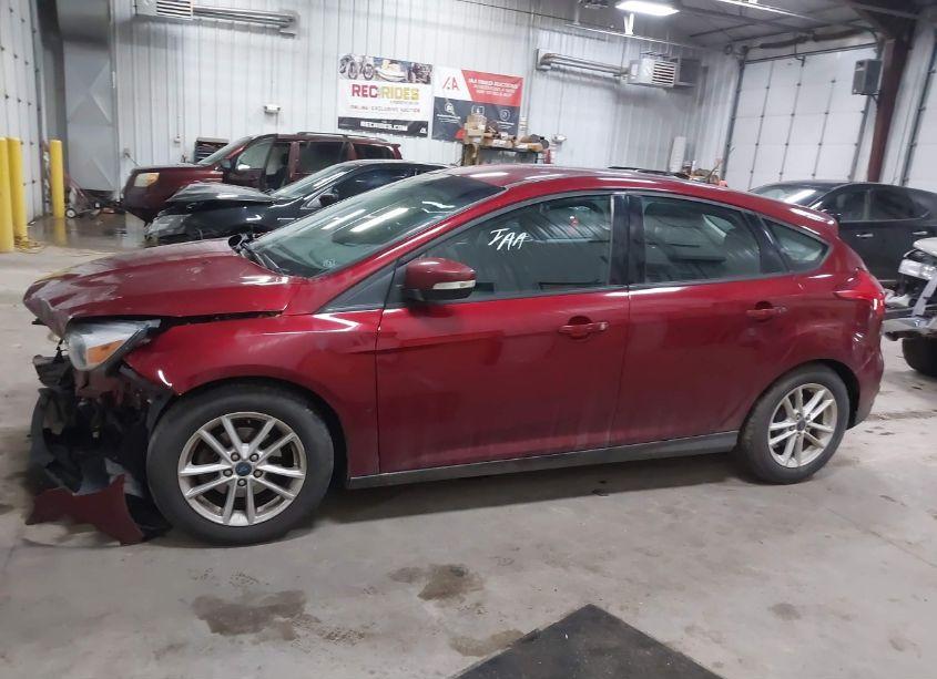 Photo 14 of 2016 Ford Focus SE (VIN 1FADP3K27GL383625)