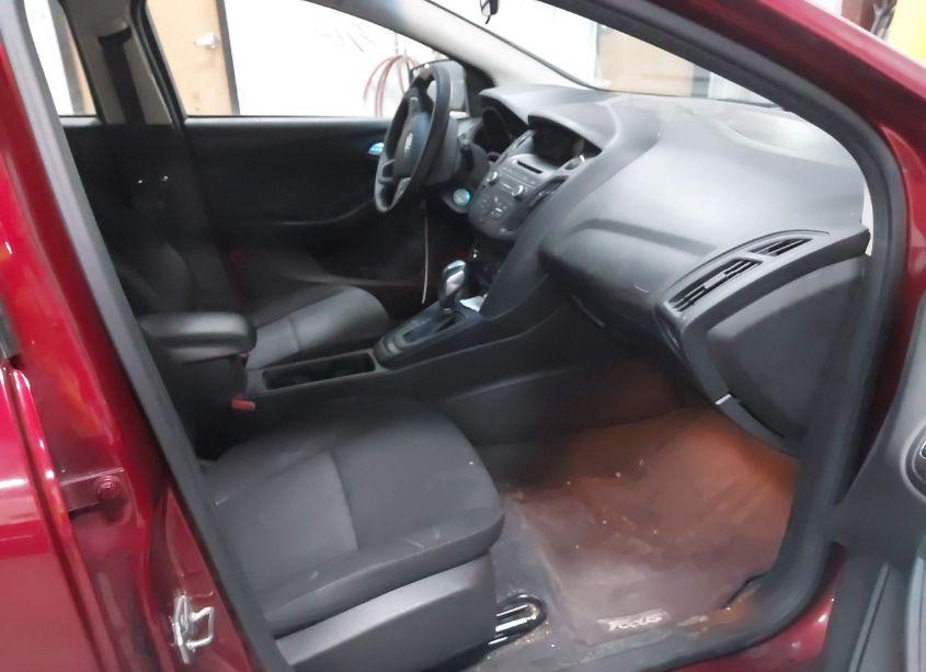 Photo 5 of 2016 Ford Focus SE (VIN 1FADP3K27GL383625)