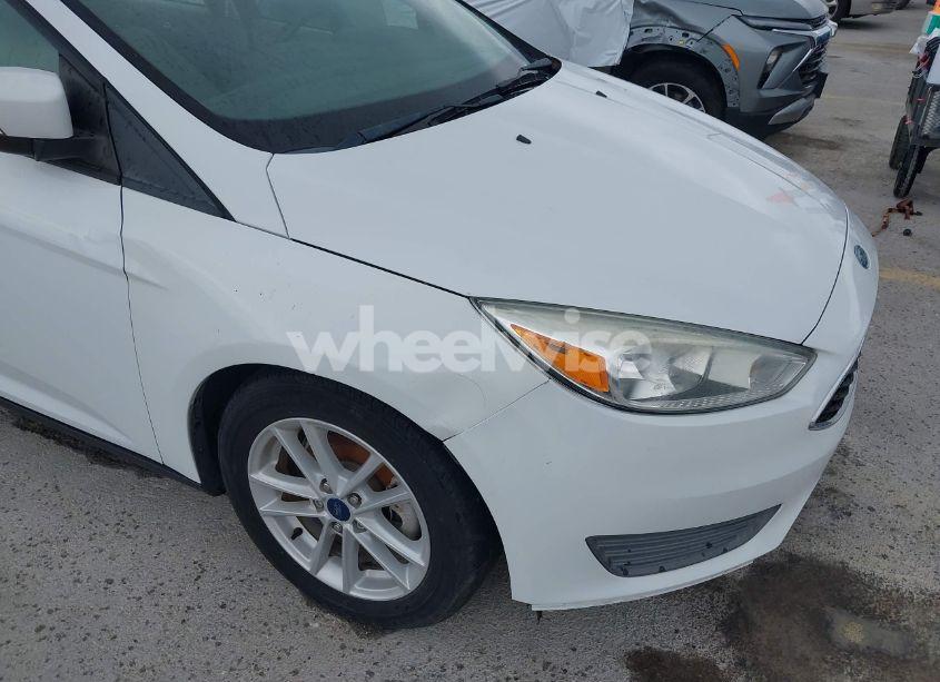 Photo 6 of 2017 Ford Focus SE (VIN 1FADP3K27HL225478)