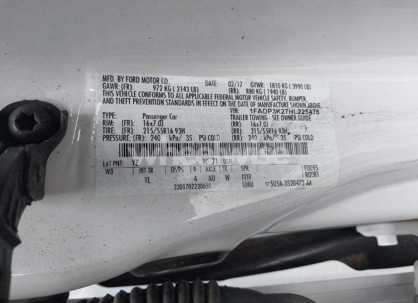 Photo 9 of 2017 Ford Focus SE (VIN 1FADP3K27HL225478)