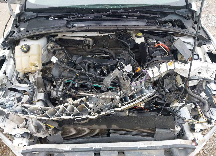 Photo 10 of 2017 Ford Focus SE (VIN 1FADP3K27HL271568)