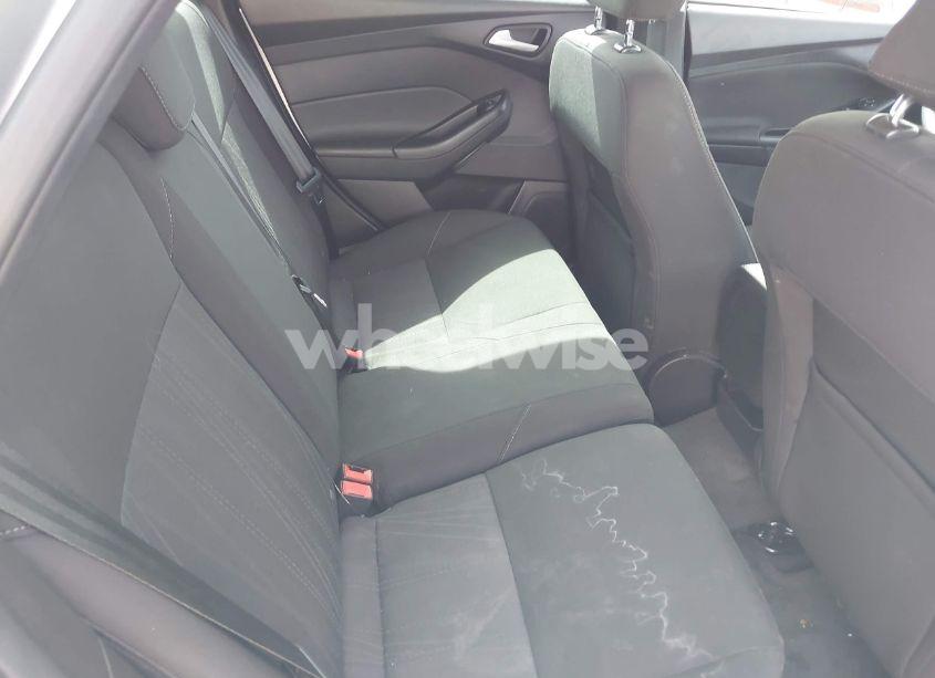 Photo 8 of 2017 Ford Focus SE (VIN 1FADP3K27HL299855)