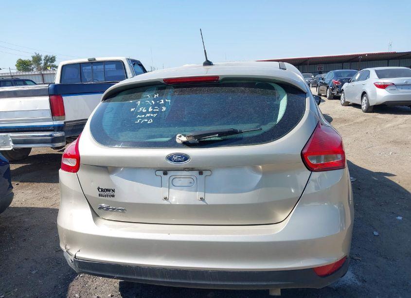 Photo 17 of 2017 Ford Focus SE (VIN 1FADP3K27HL331123)