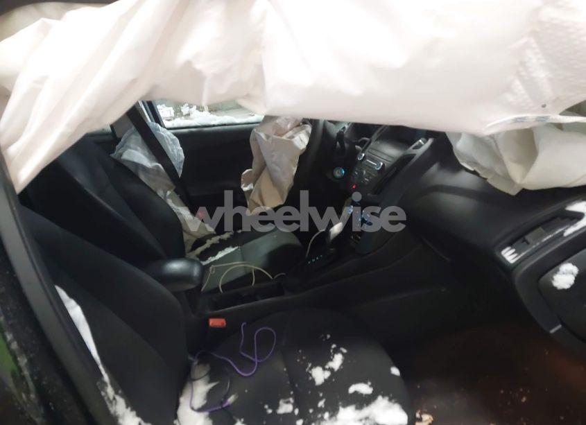 Photo 5 of 2018 Ford Focus SE (VIN 1FADP3K27JL206385)