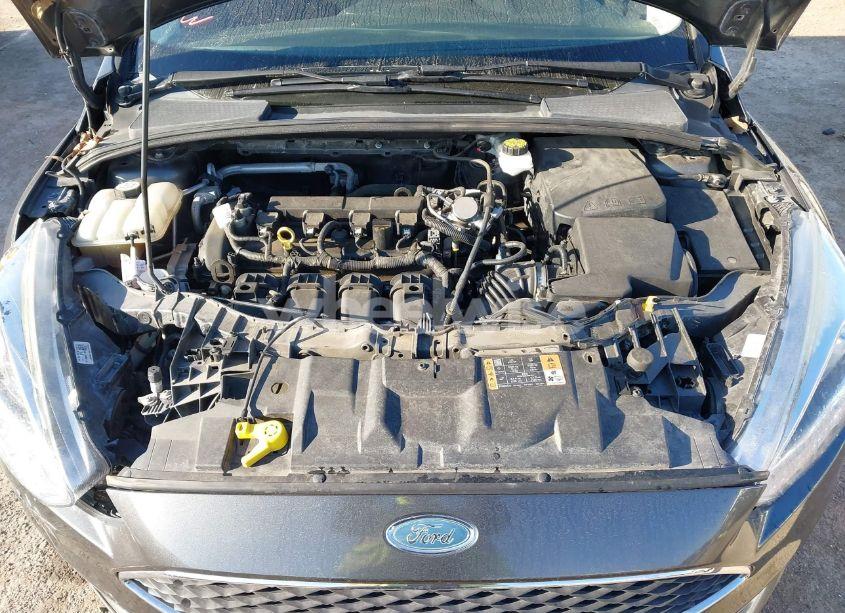 Photo 10 of 2018 Ford Focus SE (VIN 1FADP3K27JL248717)