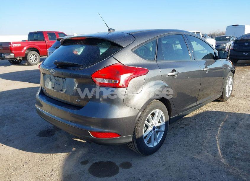 Photo 4 of 2018 Ford Focus SE (VIN 1FADP3K27JL248717)