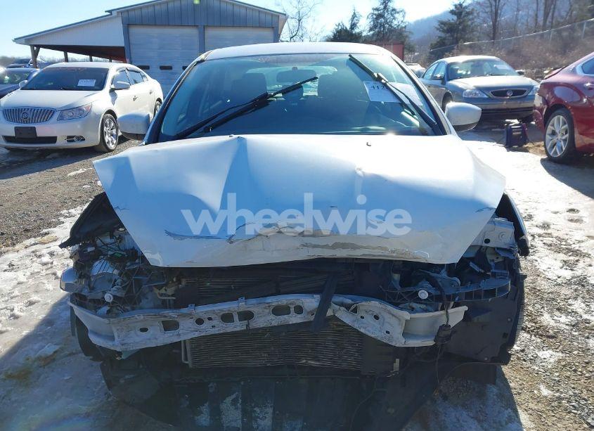 Photo 13 of 2018 Ford Focus SE (VIN 1FADP3K27JL251455)