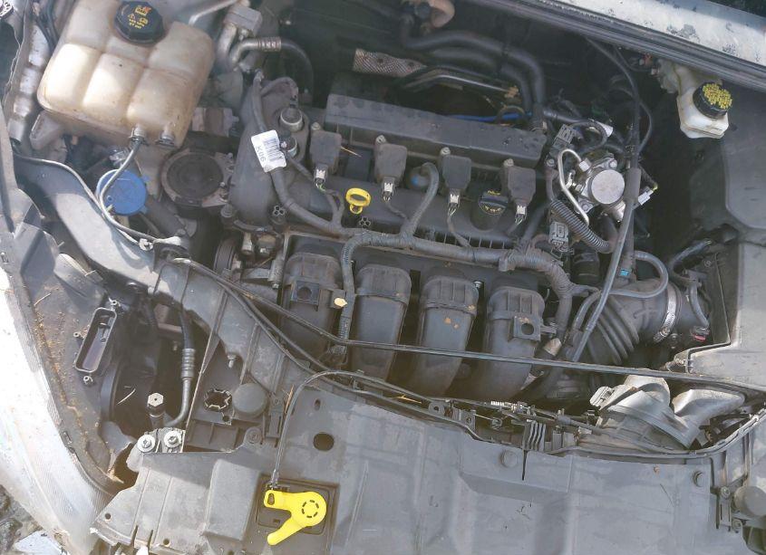 Photo 10 of 2018 Ford Focus SE (VIN 1FADP3K27JL272872)