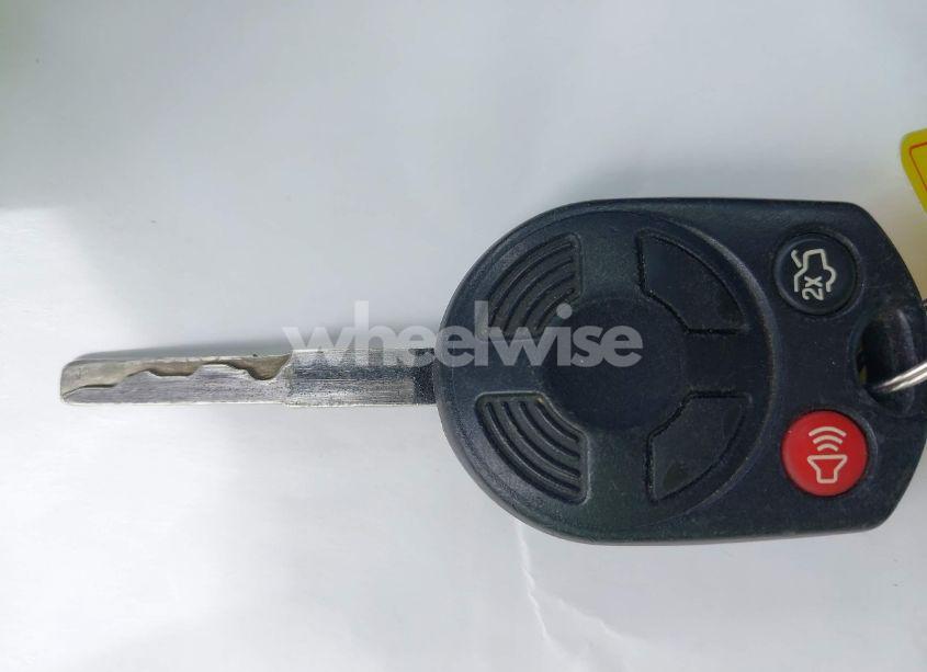 Photo 11 of 2018 Ford Focus SE (VIN 1FADP3K27JL273357)