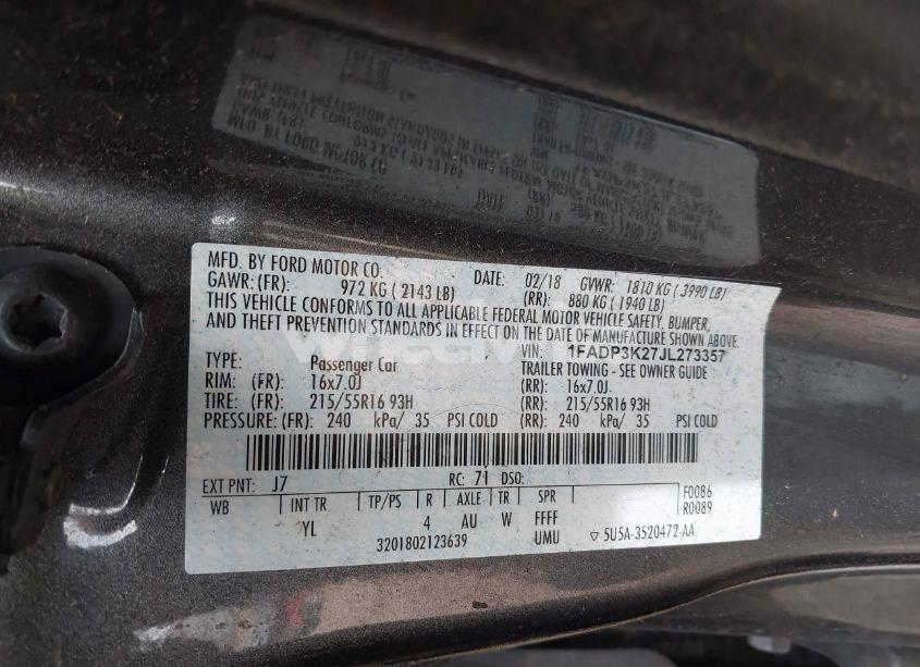 Photo 9 of 2018 Ford Focus SE (VIN 1FADP3K27JL273357)