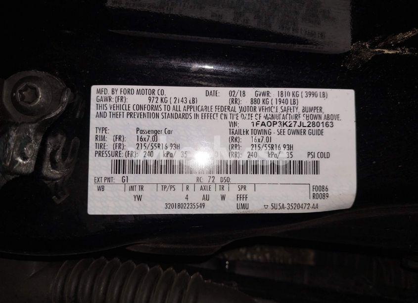 Photo 9 of 2018 Ford Focus SE (VIN 1FADP3K27JL280163)