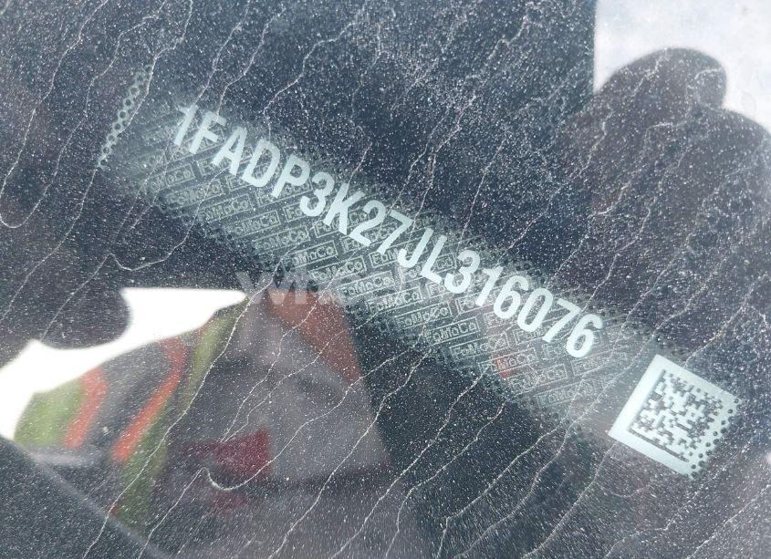 Photo 9 of 2018 Ford Focus SE (VIN 1FADP3K27JL316076)