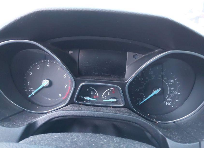 Photo 15 of 2018 Ford Focus SE (VIN 1FADP3K27JL316739)