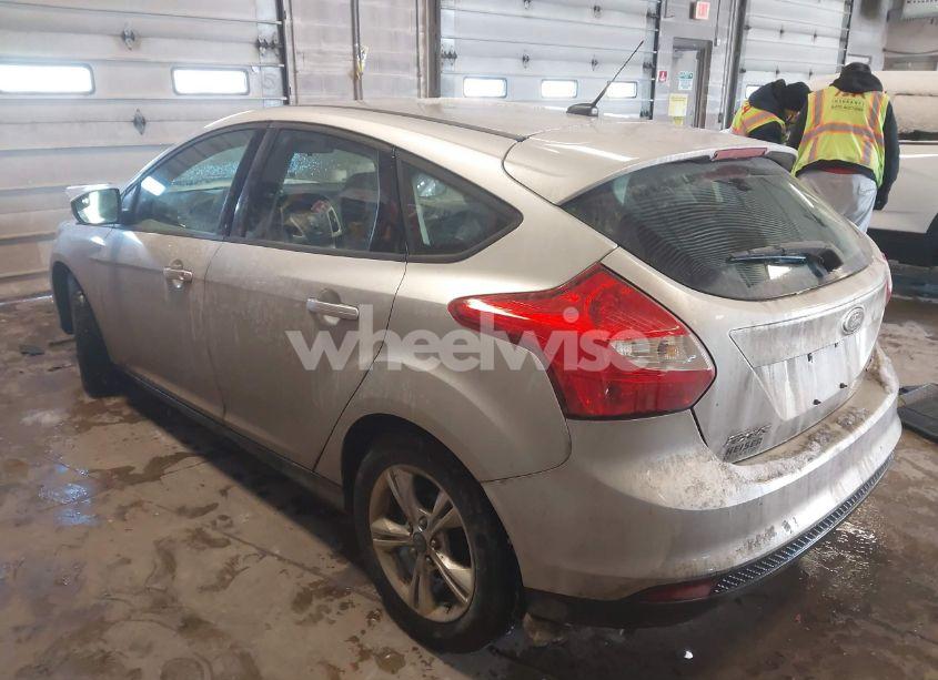 Photo 3 of 2013 Ford Focus SE (VIN 1FADP3K28DL113072)