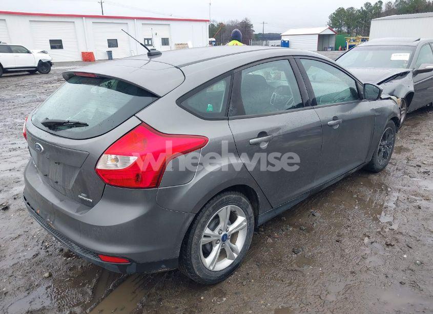 Photo 4 of 2013 Ford Focus SE (VIN 1FADP3K28DL121205)