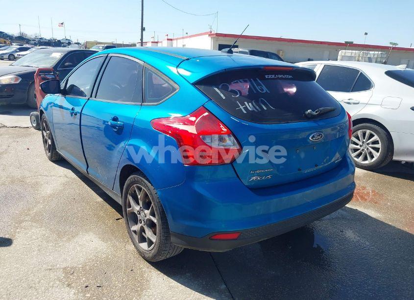 Photo 3 of 2013 Ford Focus SE (VIN 1FADP3K28DL137761)