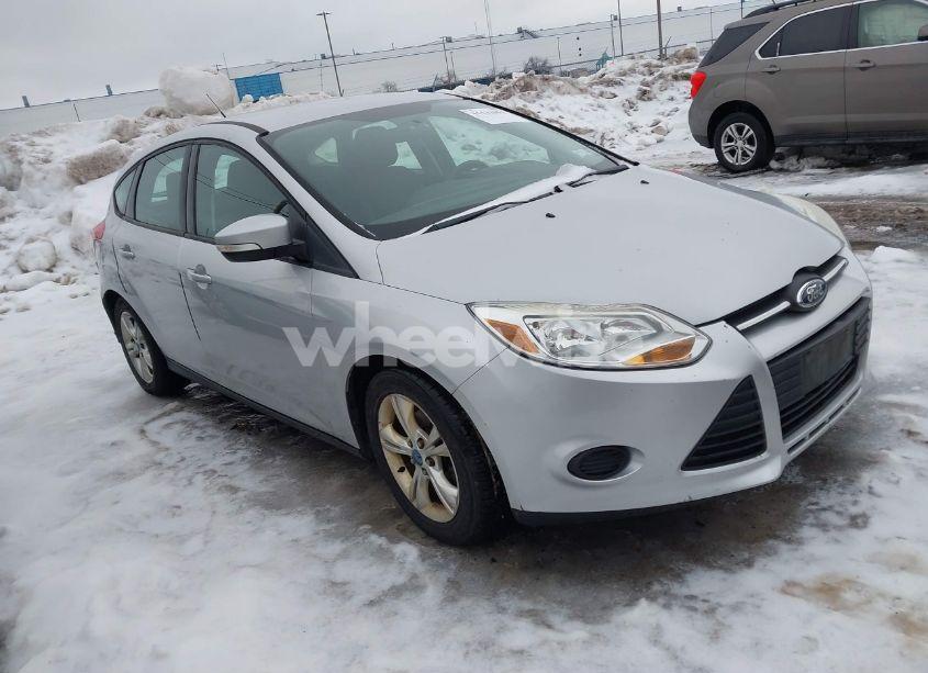 2013 Ford Focus SE (VIN 1FADP3K28DL146511) main photo