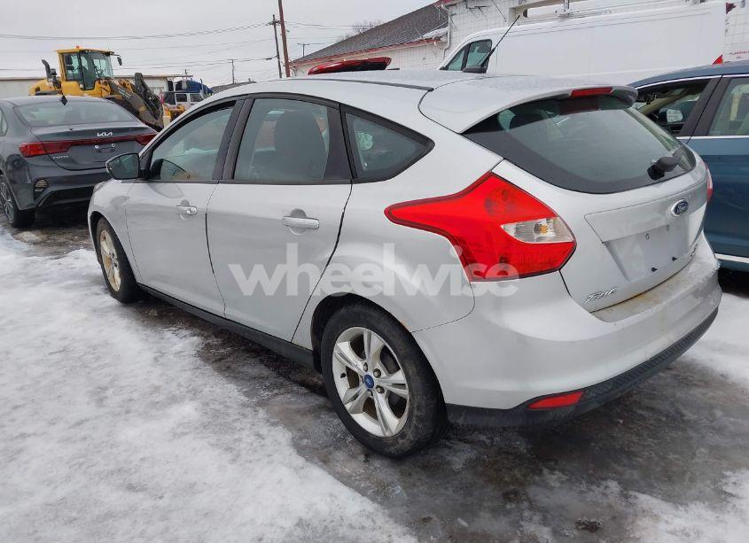 Photo 3 of 2013 Ford Focus SE (VIN 1FADP3K28DL146511)