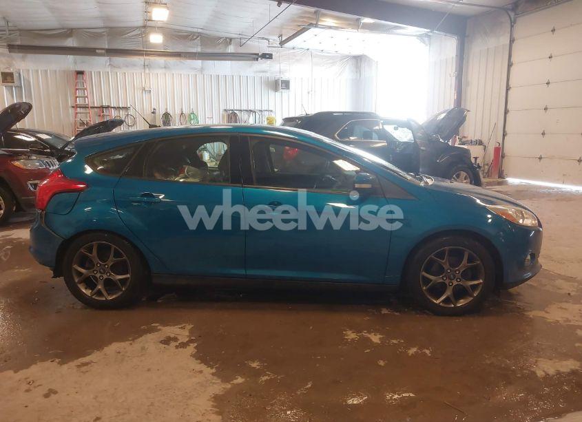 Photo 13 of 2013 Ford Focus SE (VIN 1FADP3K28DL289619)