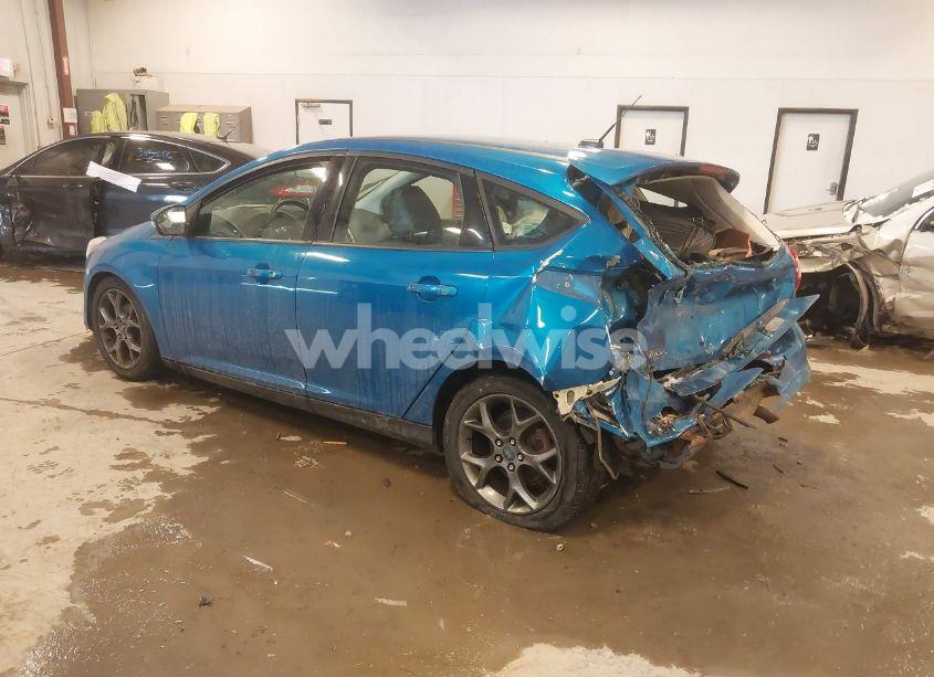 Photo 3 of 2013 Ford Focus SE (VIN 1FADP3K28DL289619)