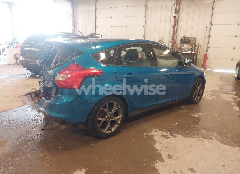 Photo 4 of 2013 Ford Focus SE (VIN 1FADP3K28DL289619)