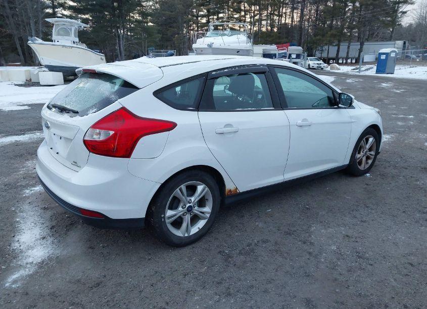 Photo 4 of 2013 Ford Focus SE (VIN 1FADP3K28DL319797)