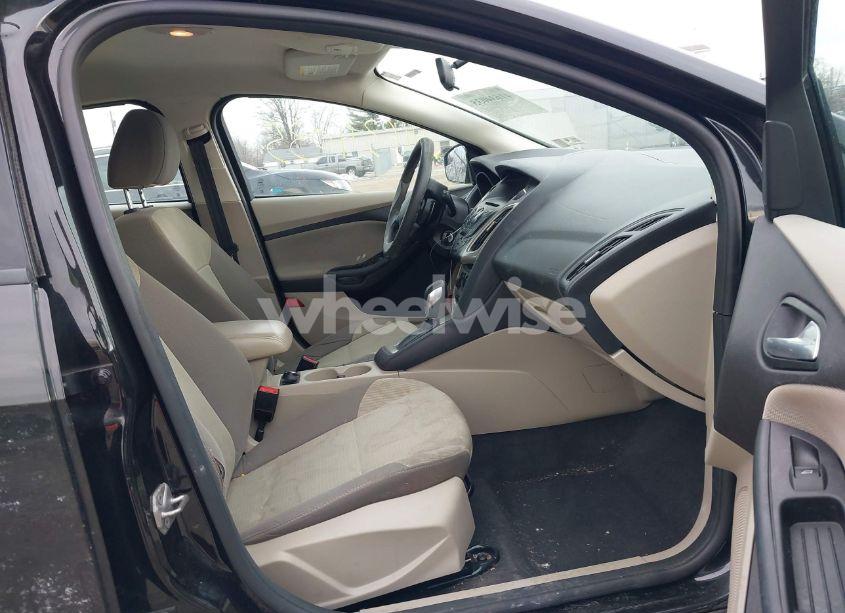 Photo 5 of 2013 Ford Focus SE (VIN 1FADP3K28DL355361)