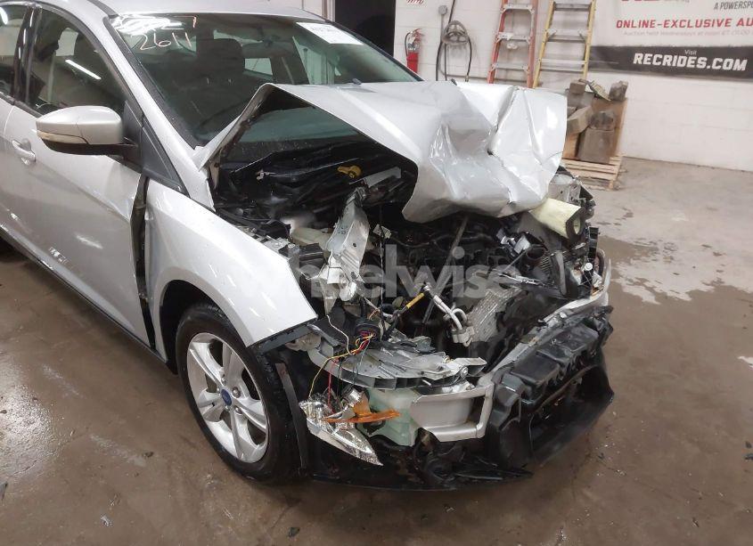 Photo 18 of 2013 Ford Focus SE (VIN 1FADP3K28DL367770)