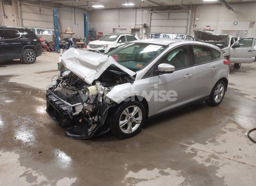 Photo 2 of 2013 Ford Focus SE (VIN 1FADP3K28DL367770)