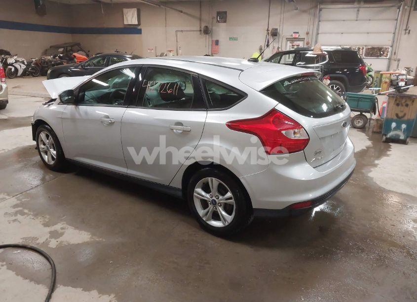 Photo 3 of 2013 Ford Focus SE (VIN 1FADP3K28DL367770)